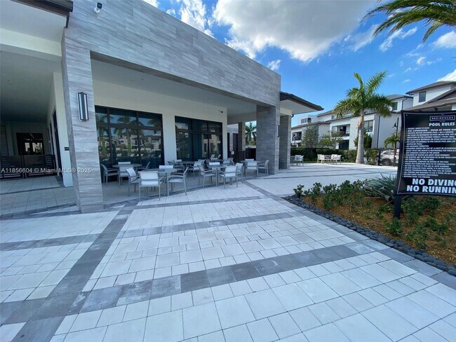 Building Photo - 4920 NW 83rd Ave