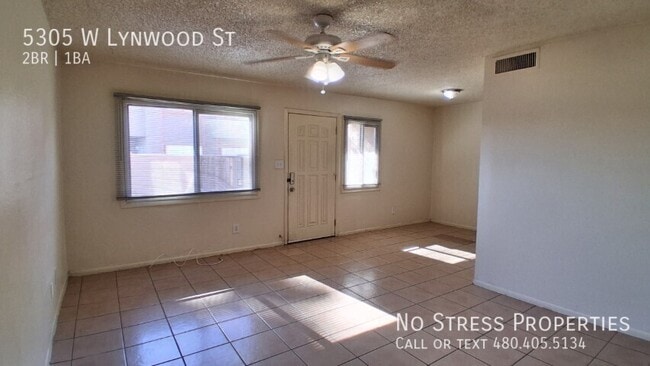 Building Photo - 5305 W Lynwood St