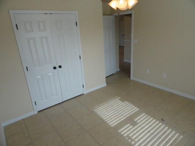 Building Photo - 1700Tru