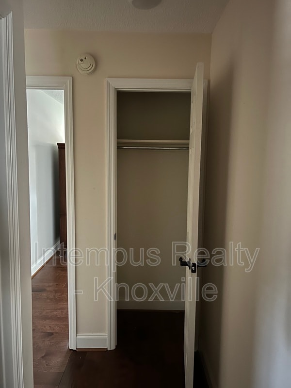 Building Photo - 7914 Gleason Dr