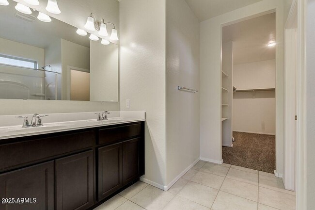 Building Photo - 16910 N Rosa Dr