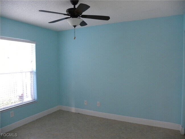 Building Photo - 14807 Crooked Pond Ct