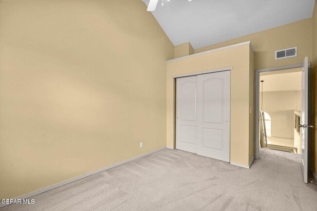 Building Photo - 6417 Kenmore St