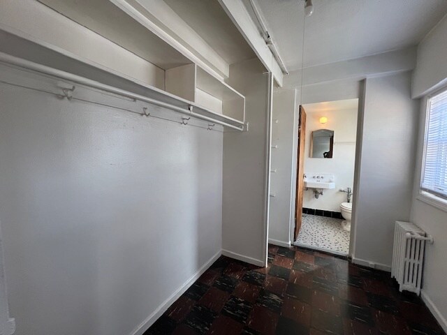 Building Photo - 7326 N Ridge Blvd