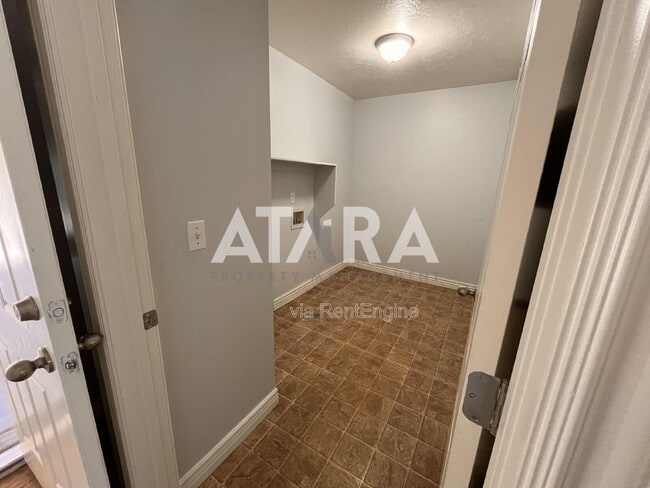Building Photo - 2473 W 5400 S