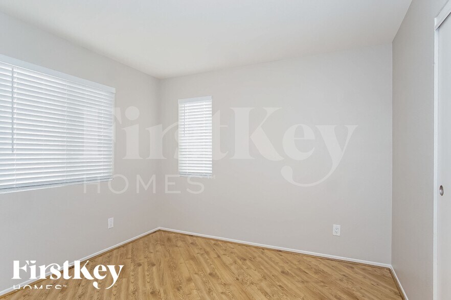 Building Photo - 6964 Jasmine Creek Way