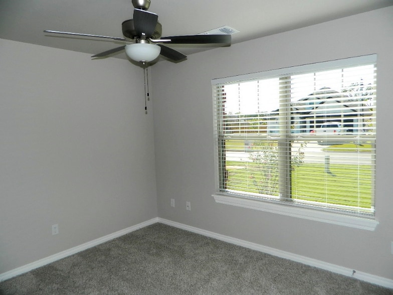 Building Photo - 5232 Lannister Ln