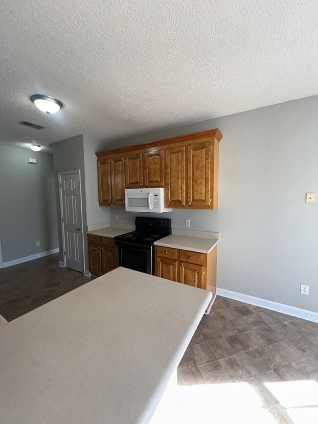 Building Photo - 329 Anden Hall Dr