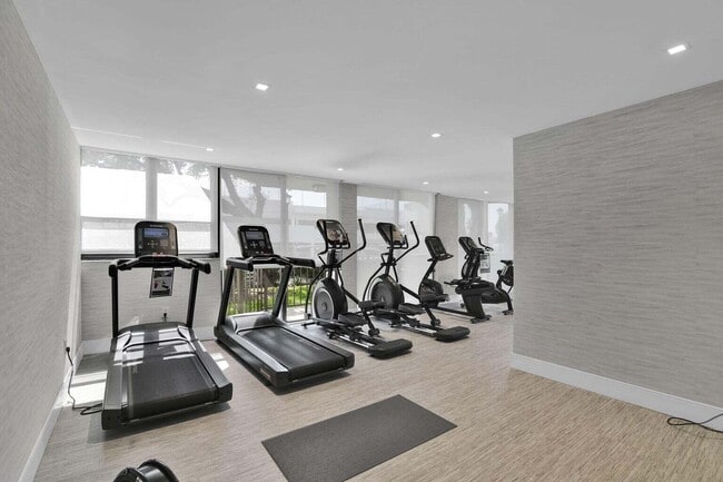 Building Photo - 859 Jeffery St