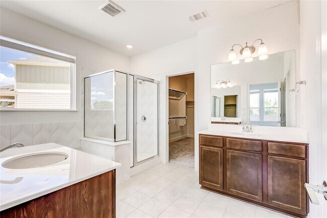 Building Photo - 132 Inlet Ln