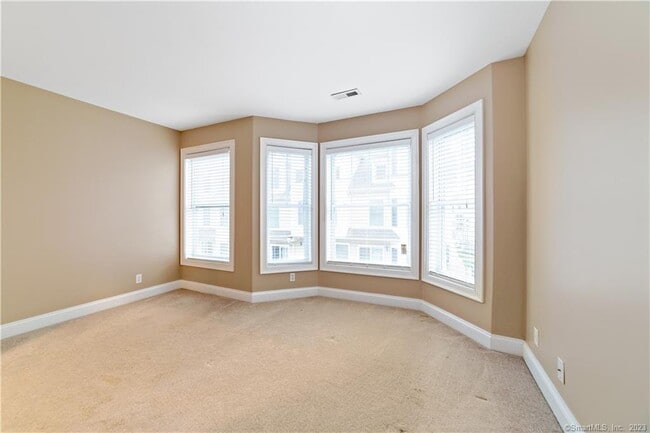 Building Photo - 85 Camp Ave