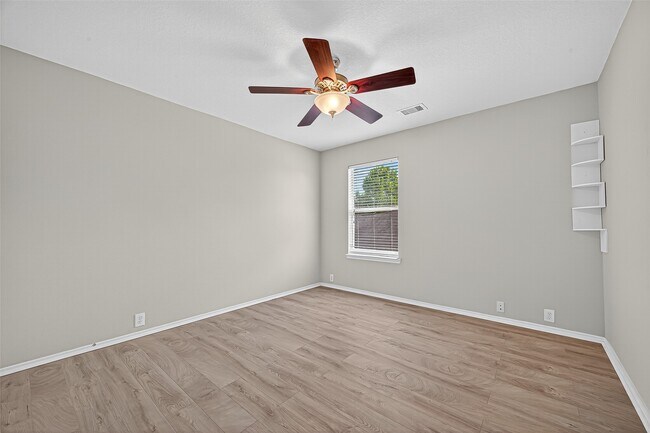 Building Photo - 25311 Mallard Bay Ln