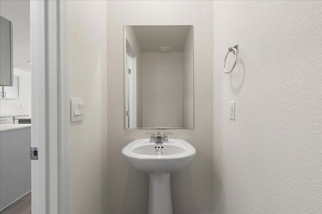 Building Photo - 1307 Travis Crk Pl