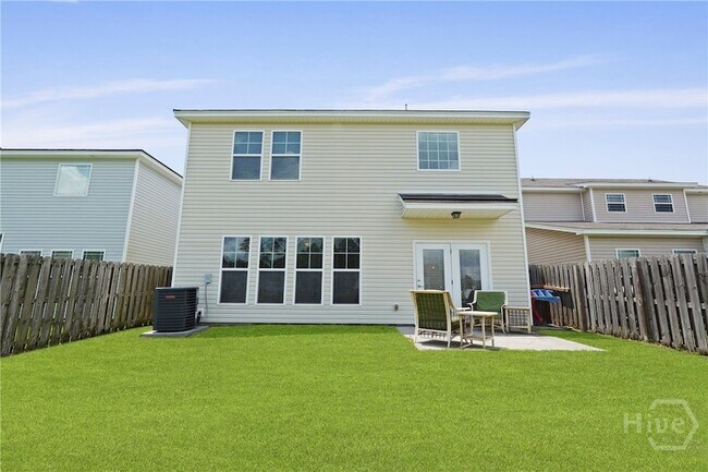 Building Photo - 18 Millwood Lake Dr