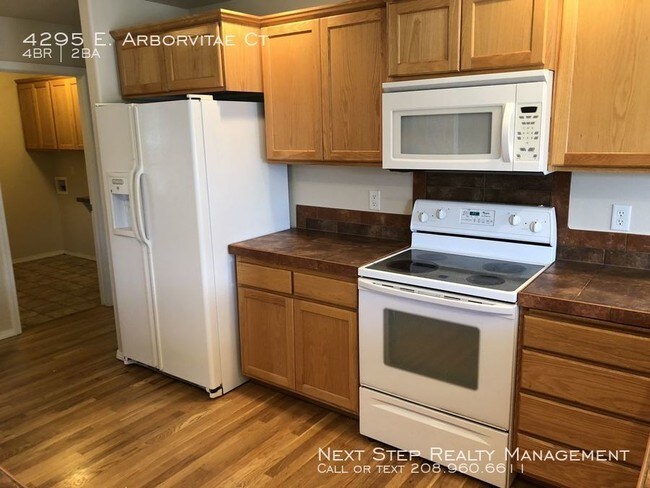 Building Photo - 4 Bed plus Office in Columbia Village