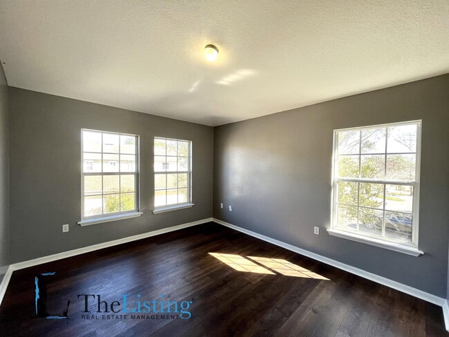 Building Photo - 7125 Red Lantern Dr
