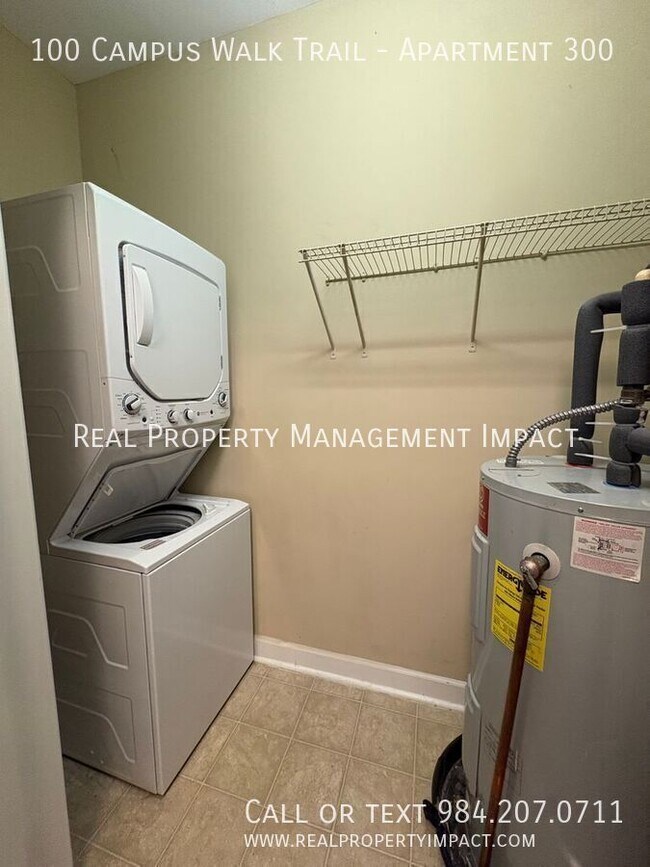 Building Photo - 100 Campus Walk Trl