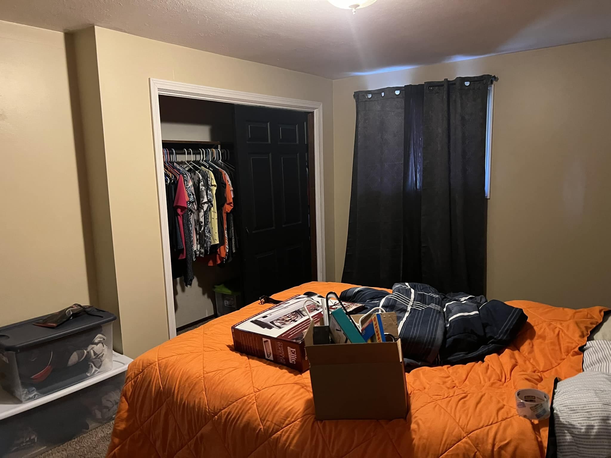 Bed 3 with ensuite - 1223 W Bellwood Dr