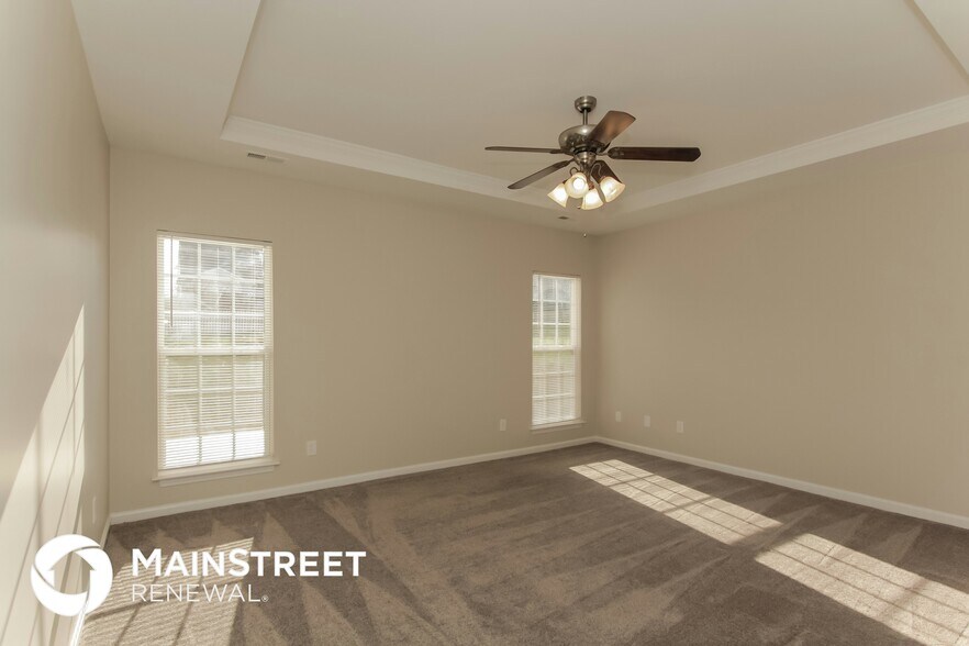 Building Photo - 10152 Spring Park Dr