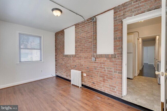 Building Photo - 3806 39th St