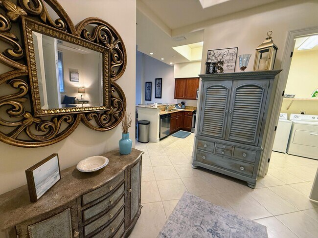 Building Photo - 20 Orange Ave