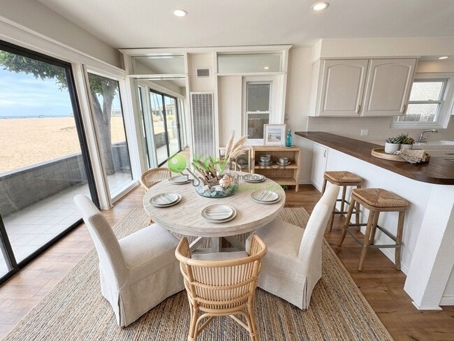 Building Photo - 1510 W Oceanfront