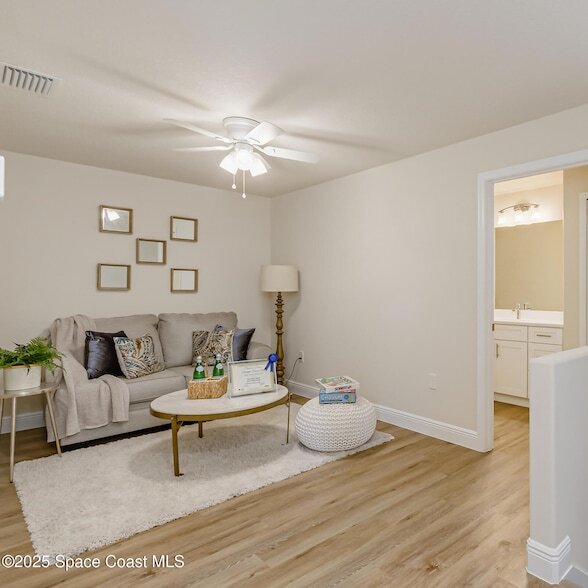 Building Photo - 187 Hidden Woods Pl