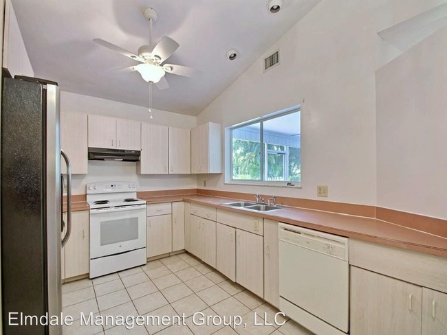 Building Photo - 3 br, 2 bath House - 774 24th Sq