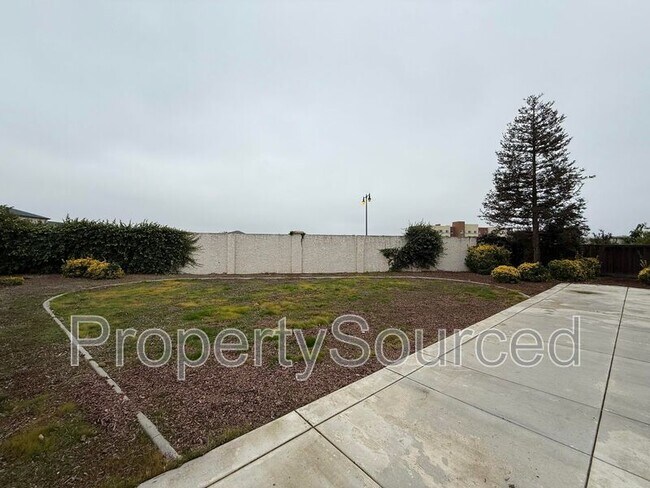 Building Photo - 17340 Ferndale St