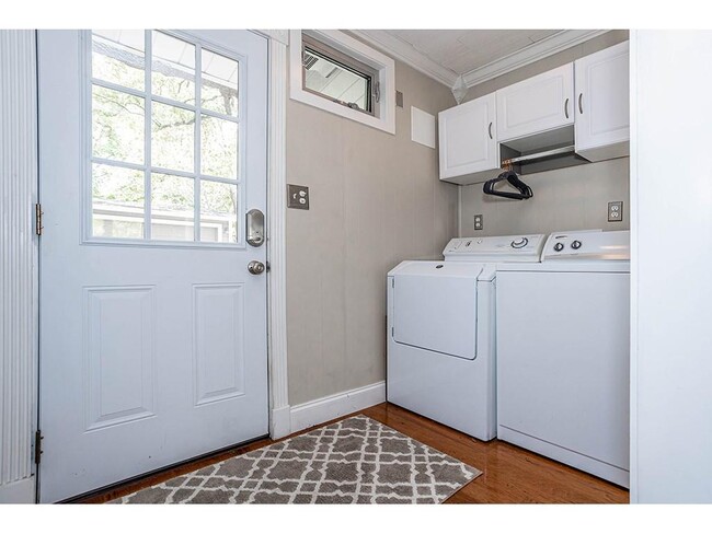 Building Photo - 2311 Westforest Dr