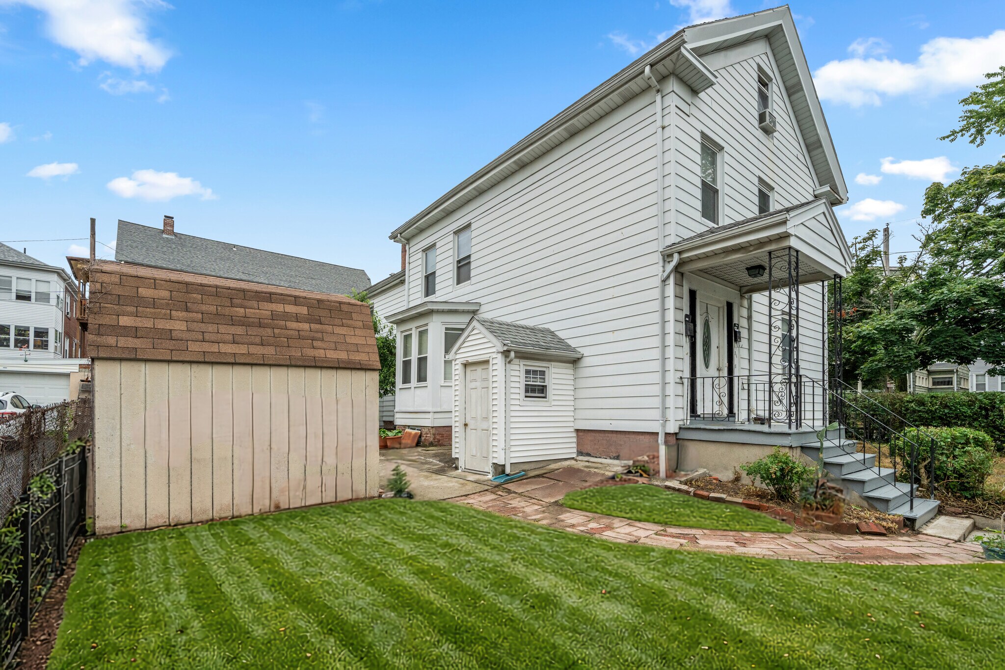 Building Photo - 34 Page St