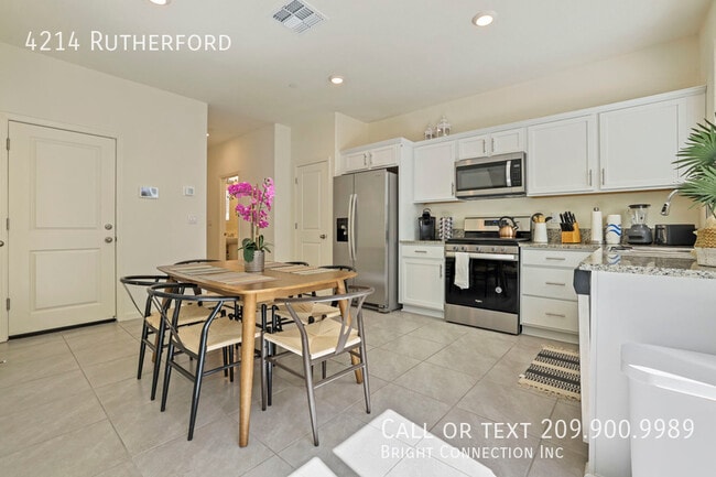 Building Photo - 4214 Rutherford Ave