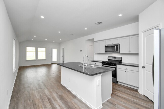 Building Photo - 24430 Elmwood Falls Dr
