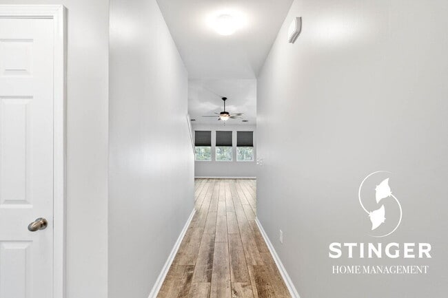 Building Photo - 46 Cedar Creek Cir