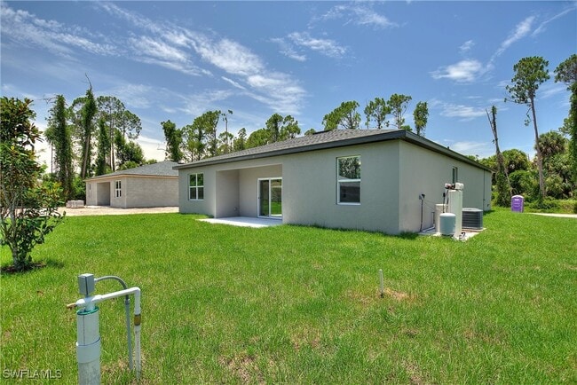 Building Photo - 3584 Laslo Ave