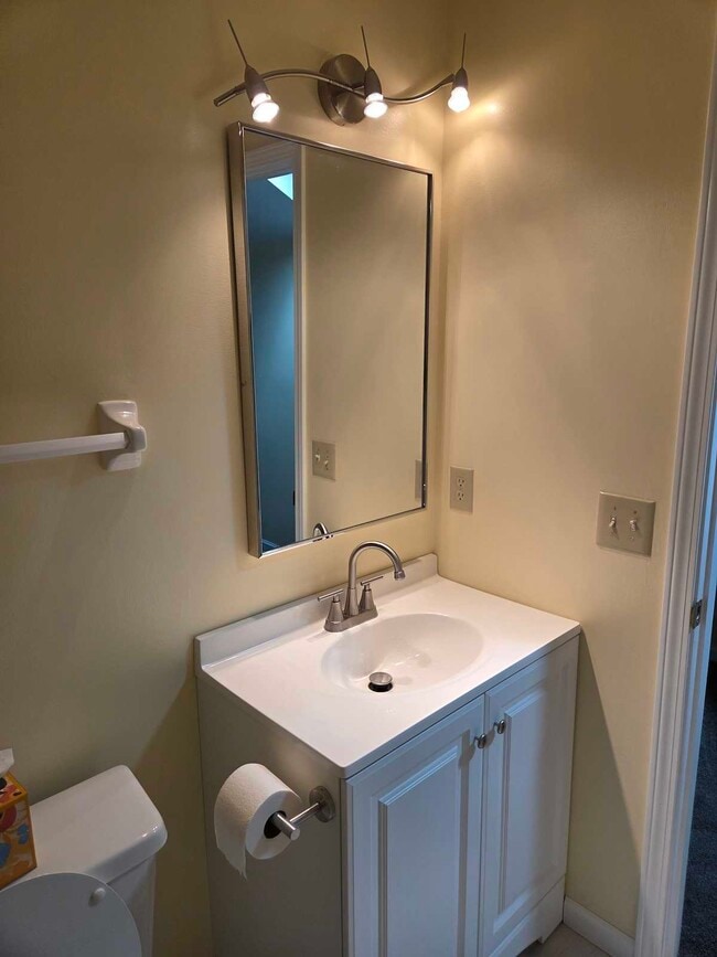 Building Photo - 6067 Abbey Church Rd