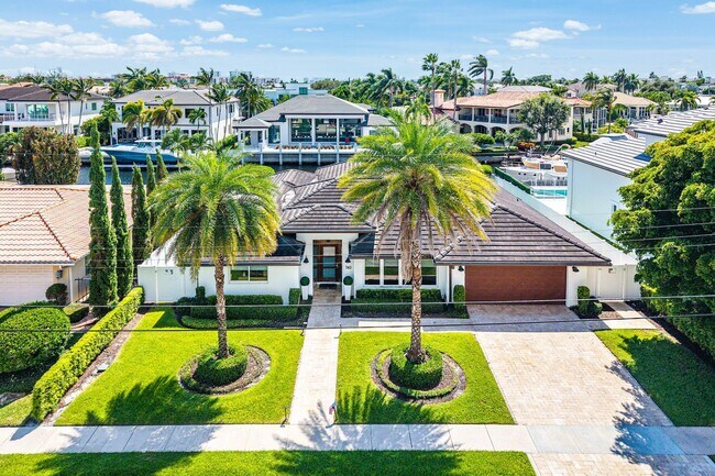 Building Photo - 740 NE 36th St