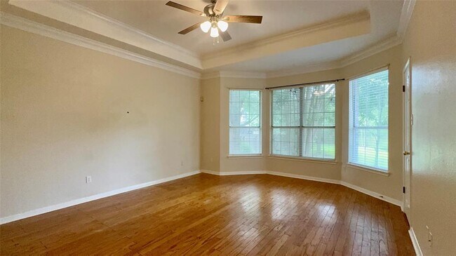 Building Photo - 10813 Redmond Rd
