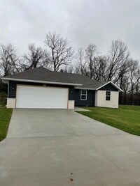 Building Photo - 1003 S Meteor Ave