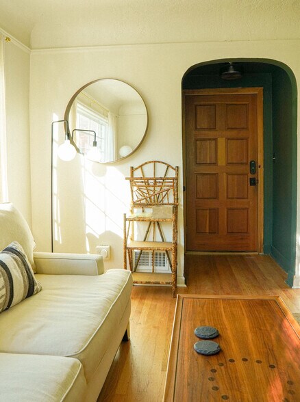 Building Photo - 4603 NE Irving St