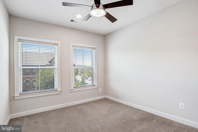 Building Photo - 22262 Philanthropic Dr