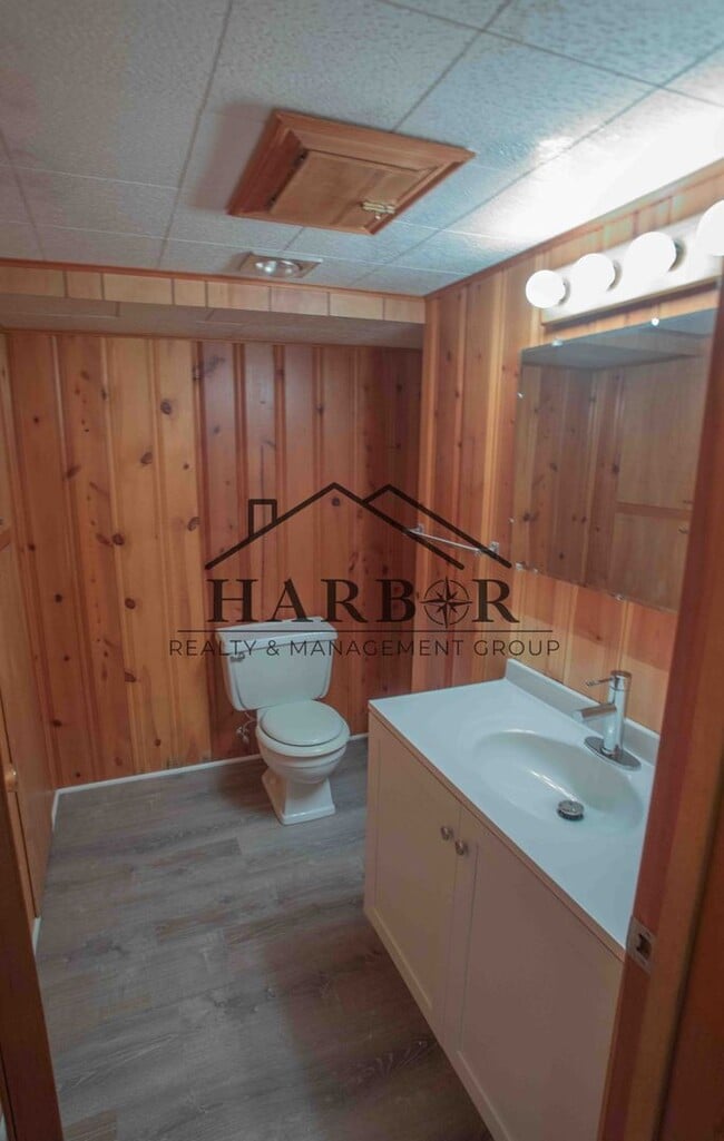Building Photo - Single Family Home in SW Rochester with Fu...