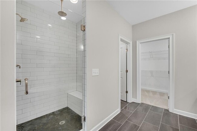 Building Photo - 427 Retreat Ln