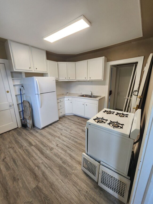 Building Photo - Duplex at 7101-7103 27th Avenue