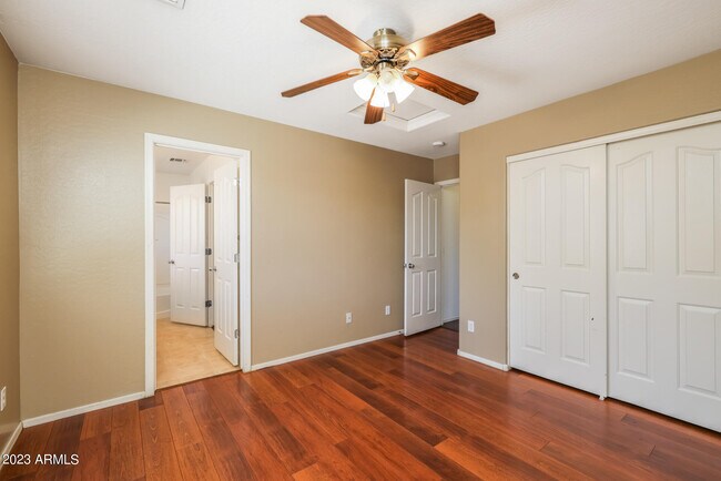Building Photo - 3112 S 82nd Ln