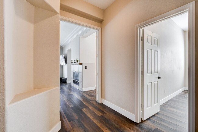 Building Photo - QUALITY FULLY FURNISHED SEVEN HILLS HOME WITH A PRIVATE POOL AND SPA