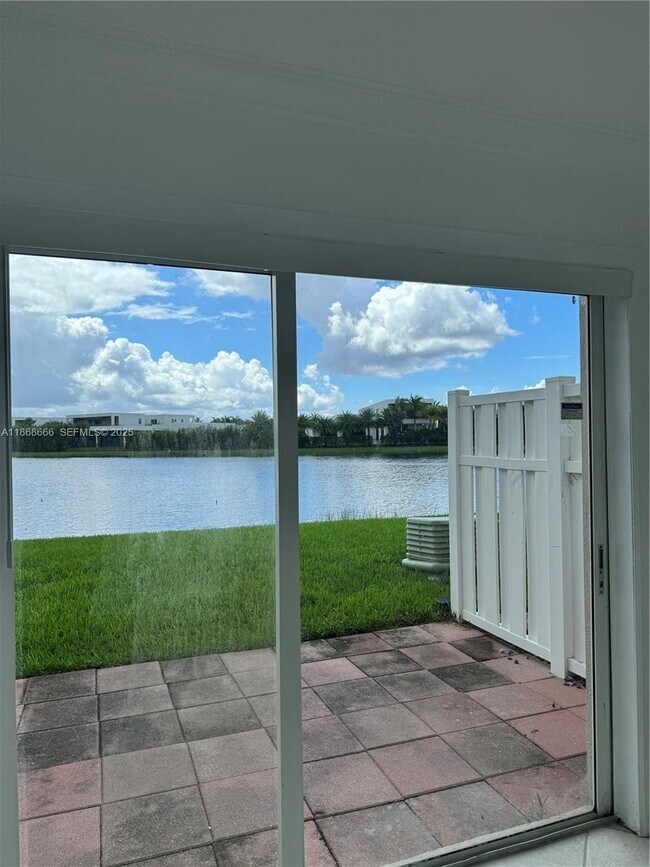 Building Photo - 154 Riviera Cir