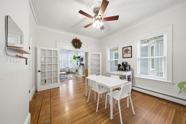 Building Photo - 126 Lexington St