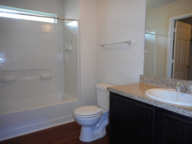 Building Photo - 22334 Queenbury Hills Dr