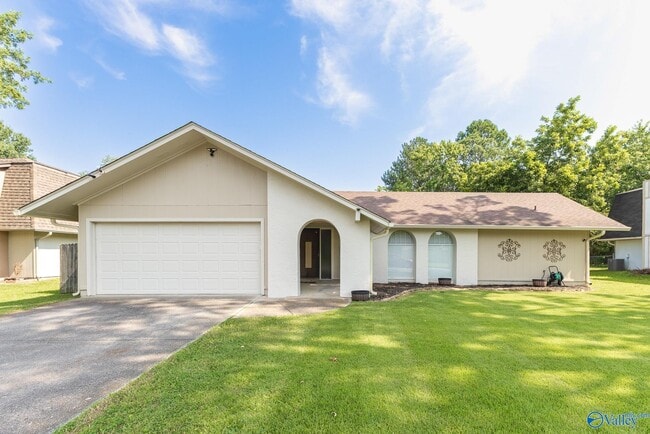 Building Photo - 1907 Waxleaf Green SE